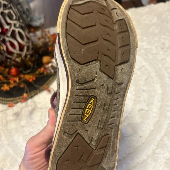 Keen sandals  shoes women size 9.5 Hiking Walking Water shoes GREAT SHAPE - Picture 3 of 3